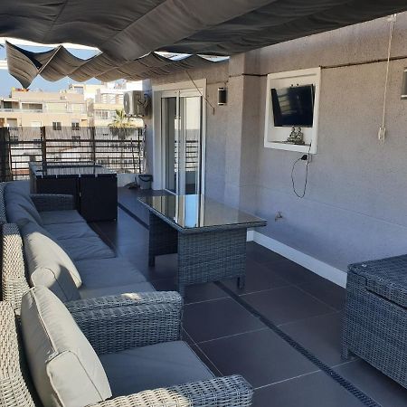 Beachside Apartment In Torrevieja Ngoại thất bức ảnh