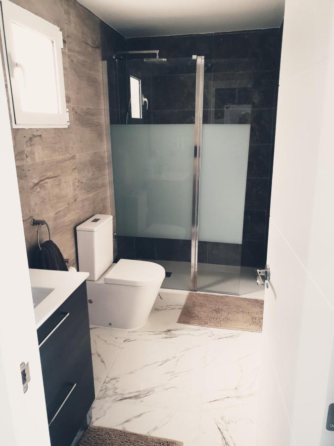 Beachside Apartment In Torrevieja Ngoại thất bức ảnh