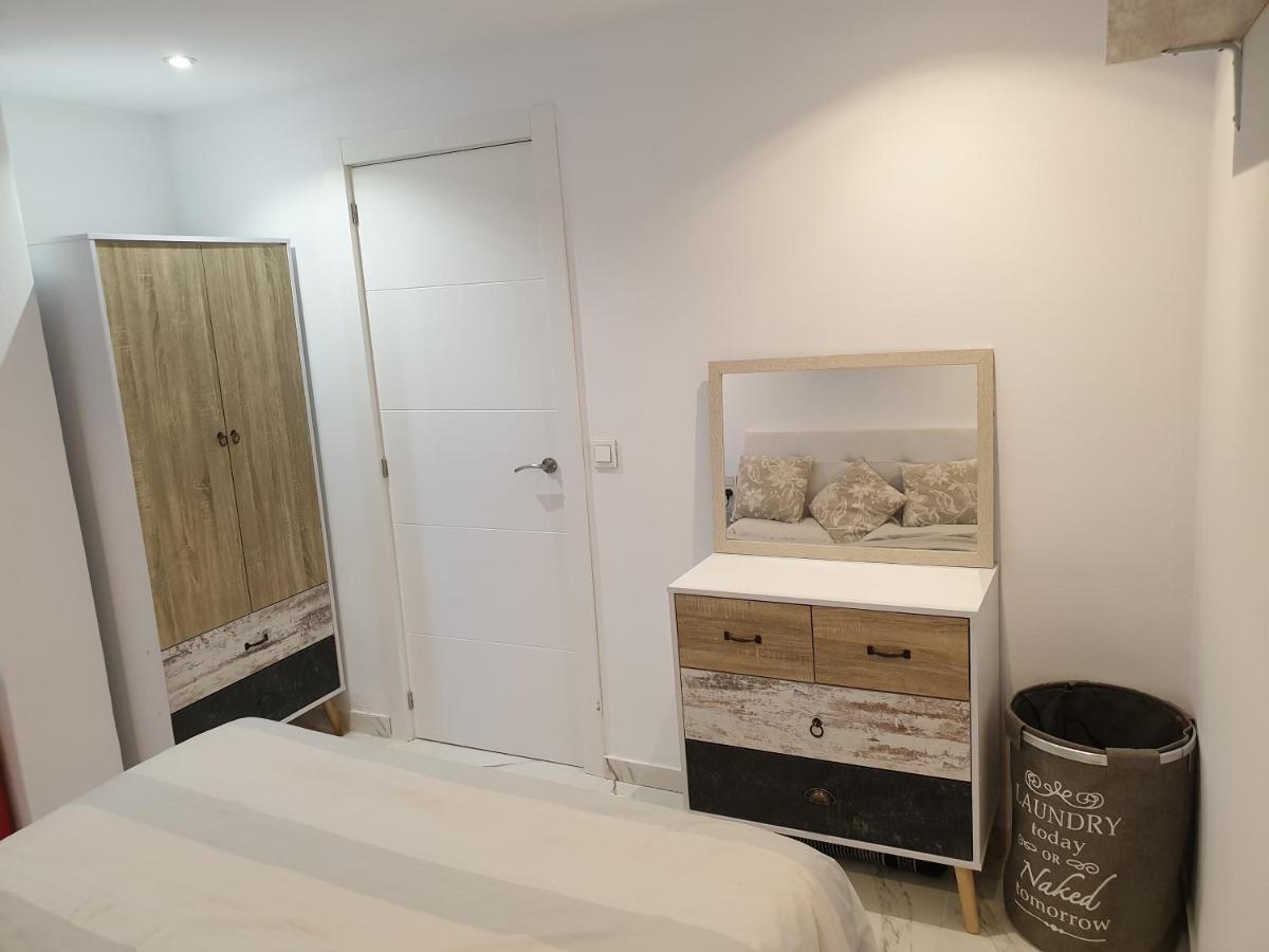 Beachside Apartment In Torrevieja Ngoại thất bức ảnh