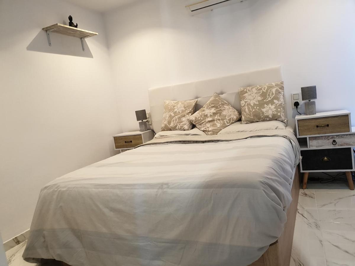 Beachside Apartment In Torrevieja Ngoại thất bức ảnh