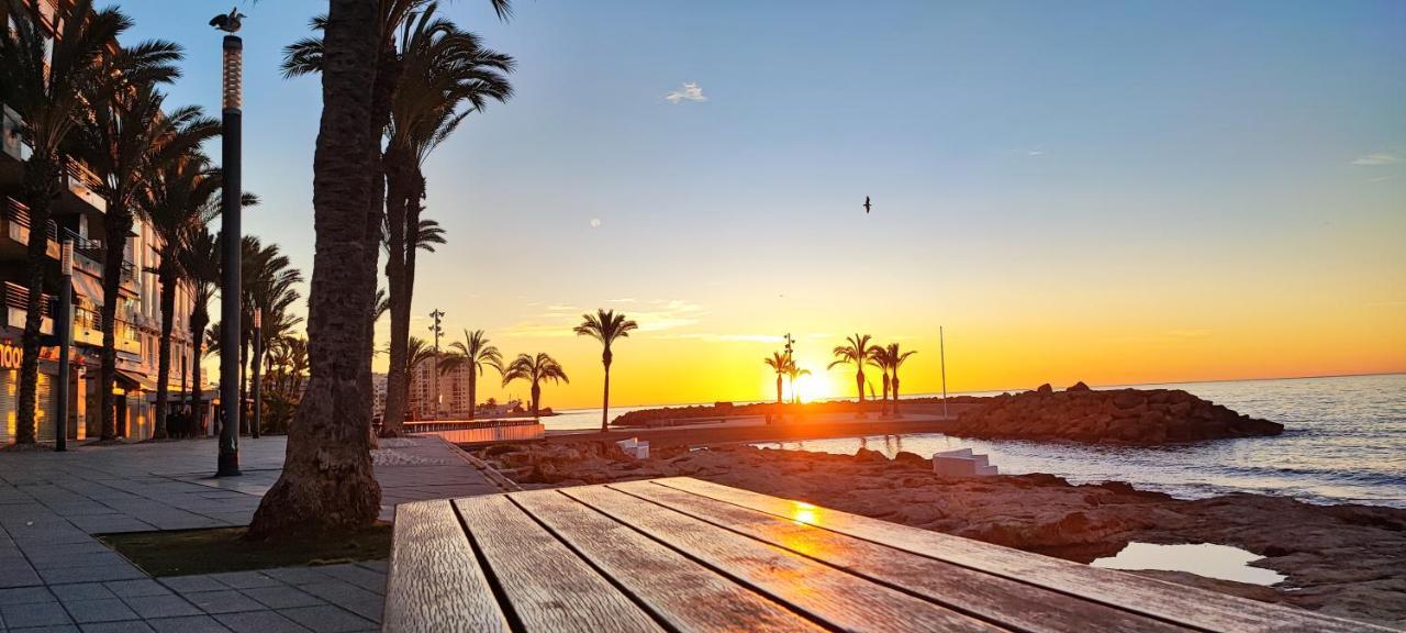 Beachside Apartment In Torrevieja Ngoại thất bức ảnh